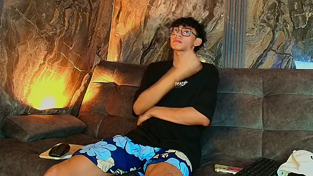 Snapshot of Daviid_laidd chatting on January 2025 11:08:01 PM Daviid laidd online show from January 2025 11:08:01 PM