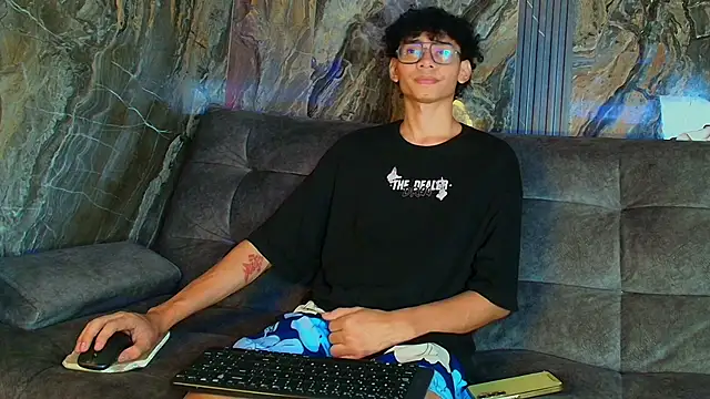 Snapshot of Daviid_laidd chatting on January 2025 11:23:02 AM Daviid laidd online show from January 2025 11:23:02 AM