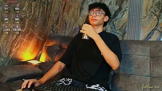 Snapshot of Daviid_laidd chatting on January 2025 06:06:01 AM Daviid laidd online show from January 2025 06:06:01 AM