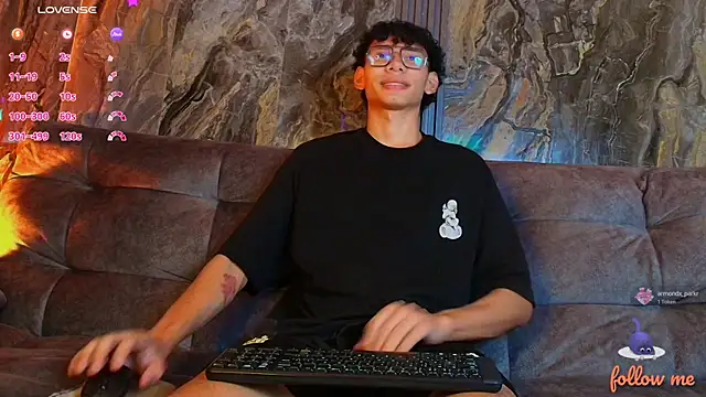 Snapshot of Daviid_laidd chatting on January 2025 05:32:01 AM Daviid laidd online show from January 2025 05:32:01 AM