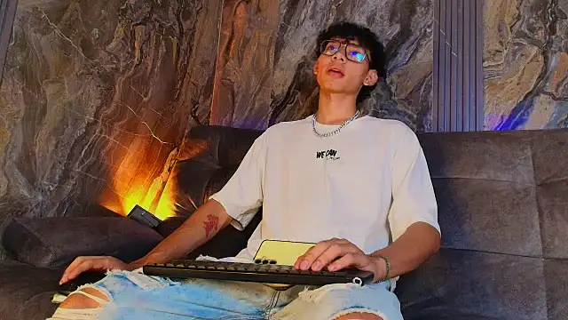 Snapshot of Daviid_laidd chatting on January 2025 09:50:01 PM Daviid laidd online show from January 2025 09:50:01 PM