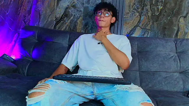 Snapshot of Daviid_laidd chatting on January 2025 06:34:02 AM Daviid laidd online show from January 2025 06:34:02 AM