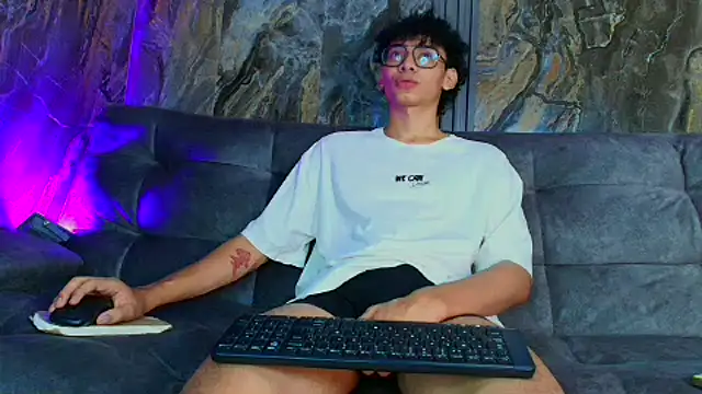 Snapshot of Daviid_laidd chatting on January 2025 09:45:01 AM Daviid laidd online show from January 2025 09:45:01 AM