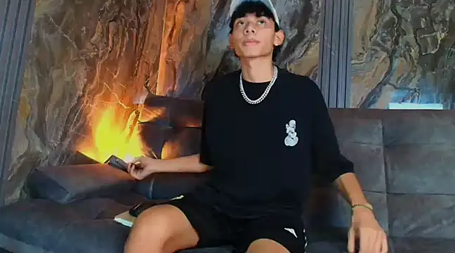 Snapshot of Daviid_laidd chatting on January 2025 05:15:02 AM Daviid laidd online show from January 2025 05:15:02 AM