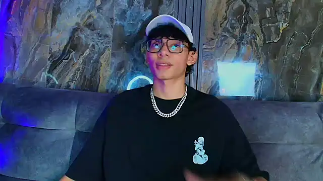 Snapshot of Daviid_laidd chatting on January 2025 08:18:02 AM Daviid laidd online show from January 2025 08:18:02 AM