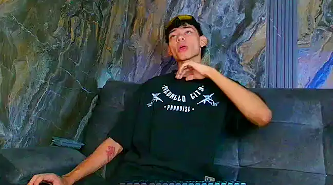 Snapshot of Daviid_laidd chatting on February 2025 09:31:01 PM Daviid laidd online show from February 2025 09:31:01 PM