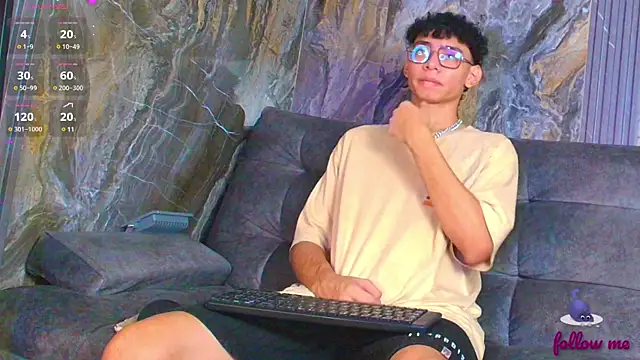 Snapshot of Daviid_laidd chatting on February 2025 09:03:02 PM Daviid laidd online show from February 2025 09:03:02 PM