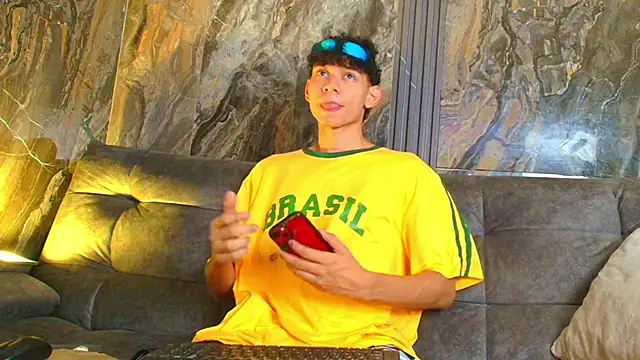 Snapshot of Daviid_laidd chatting on February 2025 09:27:02 PM Daviid laidd online show from February 2025 09:27:02 PM