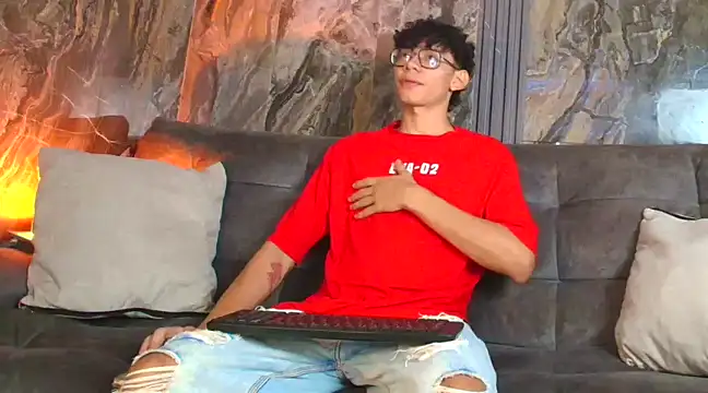 Snapshot of Daviid_laidd chatting on March 2025 10:32:02 PM Daviid laidd online show from March 2025 10:32:02 PM