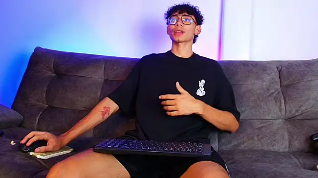 Snapshot of Daviid_laidd chatting on March 2025 11:50:02 PM Daviid laidd online show from March 2025 11:50:02 PM