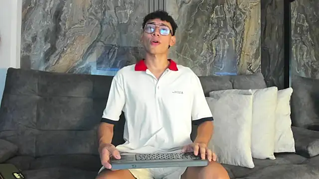 Snapshot of Daviid_laidd chatting on October 2025 07:32:02 PM Daviid laidd online show from October 2025 07:32:02 PM