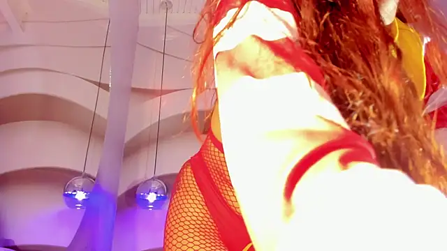 Snapshot of IamNayuta chatting on January 2025 08:18:01 PM IamNayuta online show from January 2025 08:18:01 PM