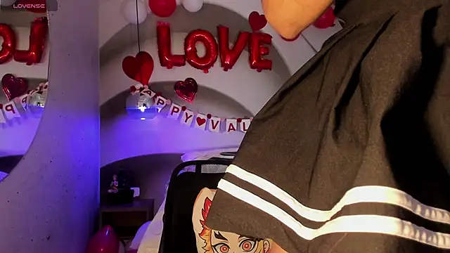 Snapshot of IamNayuta chatting on February 2025 08:53:01 PM IamNayuta online show from February 2025 08:53:01 PM