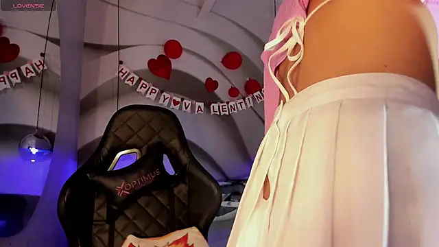 Snapshot of IamNayuta chatting on February 2025 06:26:01 PM IamNayuta online show from February 2025 06:26:01 PM