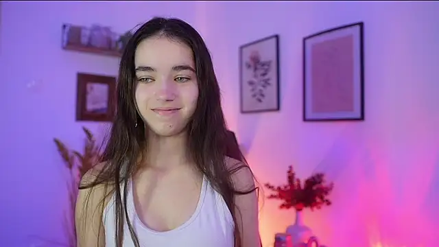 Gia Paige18 online show from October 2025 08:15:02 AM