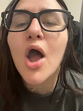 JuicyBeRrys online show from January 2025 10:21:02 AM