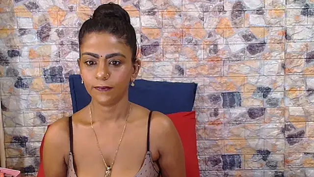 Snapshot of EroticSexyStripper chatting on February 2025 04:32:01 PM EroticSexyStripper online show from February 2025 04:32:01 PM