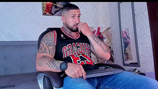 Cristian Walker online show from February 2026 03:27:01 PM