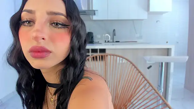 Snapshot of MelodyAdamss chatting on February 2025 07:43:02 PM MelodyAdamss online show from February 2025 07:43:02 PM