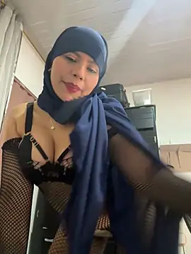 lalilamassu1 online show from February 2025 05:08:01 AM