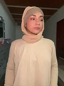 lalilamassu1 online show from September 2025 11:04:02 PM