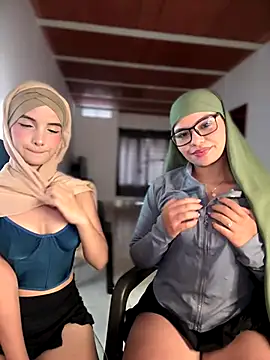 lalilamassu1 online show from October 2025 09:27:01 PM