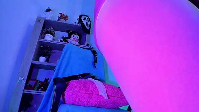 kuromi69 online show from June 2026 05:23:01 AM