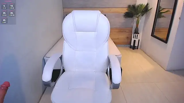 Snapshot of Violetta_rainbow chatting on December 2024 10:34:02 AM Violetta rainbow online show from December 2024 10:34:02 AM