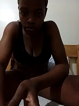 Snapshot of Sweatie_babies chatting on October 2025 08:10:01 PM Sweatie babies online show from October 2025 08:10:01 PM