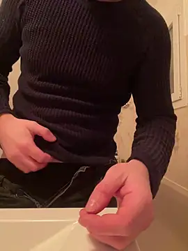 Snapshot of dimitriei chatting on January 2025 11:47:01 PM dimitriei online show from January 2025 11:47:01 PM