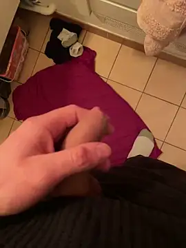 Snapshot of dimitriei chatting on March 2025 10:16:01 PM dimitriei online show from March 2025 10:16:01 PM