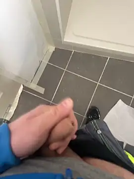 Snapshot of dimitriei chatting on February 2026 11:06:02 AM dimitriei online show from February 2026 11:06:02 AM