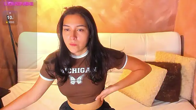 Atenea Makri online show from December 2024 02:59:01 PM