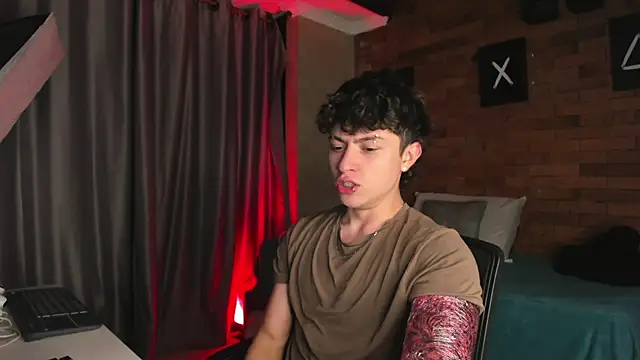 Ares Dickson online show from February 2025 05:09:01 AM