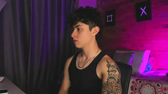 Ares Dickson online show from February 2025 03:34:02 AM