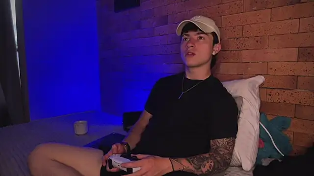 Ares Dickson online show from March 2025 12:43:02 PM