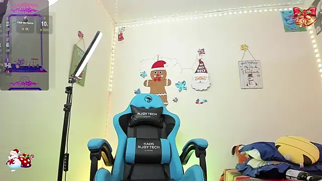 Snapshot of Julieta_cott chatting on December 2024 02:52:01 AM Julieta cott online show from December 2024 02:52:01 AM