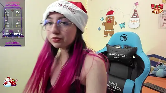 Snapshot of Julieta_cott chatting on December 2024 11:05:02 PM Julieta cott online show from December 2024 11:05:02 PM