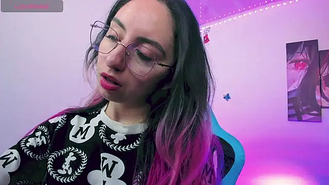 Snapshot of Julieta_cott chatting on March 2025 05:02:01 AM Julieta cott online show from March 2025 05:02:01 AM