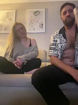 Curvyloveandhim online show from July 2026 08:57:02 PM