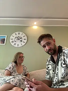 Curvyloveandhim online show from July 2026 12:34:01 PM