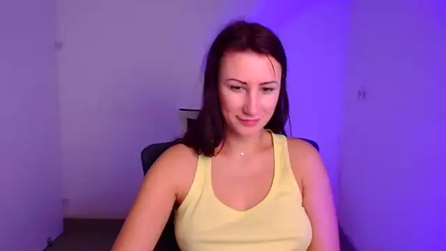 Snapshot of Loren_Moa chatting on December 2024 04:06:01 PM Loren Moa online show from December 2024 04:06:01 PM