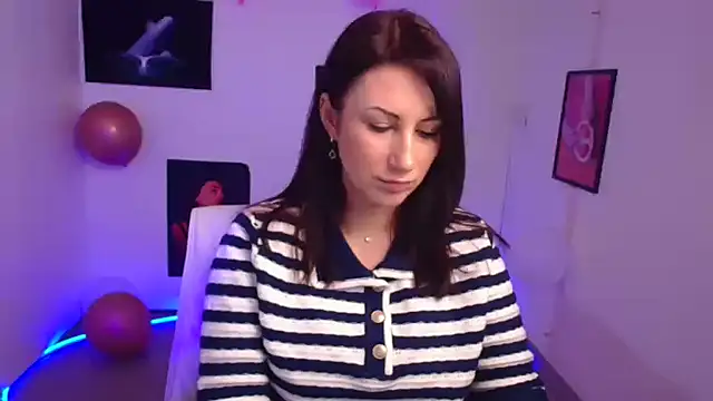 Snapshot of Loren_Moa chatting on March 2025 12:45:02 PM Loren Moa online show from March 2025 12:45:02 PM