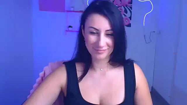 Snapshot of Loren_Moa chatting on November 2025 12:38:02 PM Loren Moa online show from November 2025 12:38:02 PM