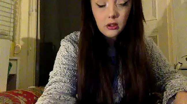 Snapshot of LucyLuxee19 chatting on December 2024 01:14:01 AM LucyLuxee19 online show from December 2024 01:14:01 AM