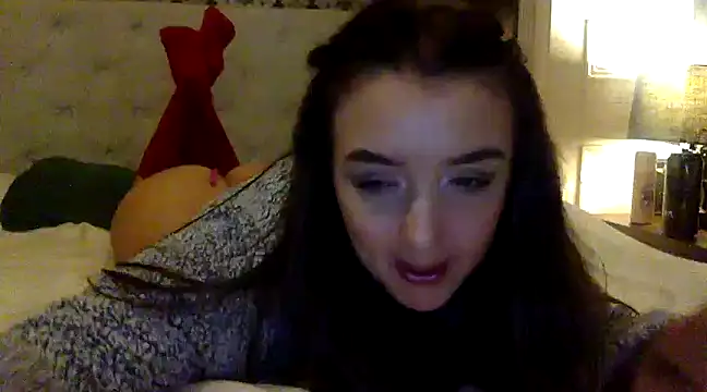 Snapshot of LucyLuxee19 chatting on December 2024 02:42:01 AM LucyLuxee19 online show from December 2024 02:42:01 AM