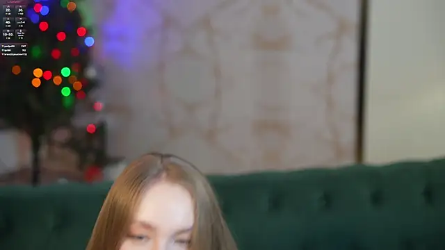 Snapshot of Linda054 chatting on January 2025 06:48:01 PM Linda054 online show from January 2025 06:48:01 PM