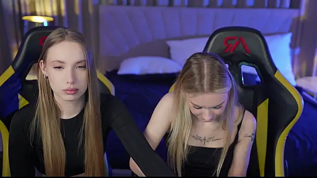 Snapshot of Linda054 chatting on February 2025 12:25:02 PM Linda054 online show from February 2025 12:25:02 PM