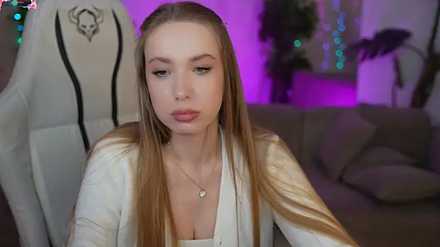 Snapshot of Linda054 chatting on March 2025 08:16:02 AM Linda054 online show from March 2025 08:16:02 AM