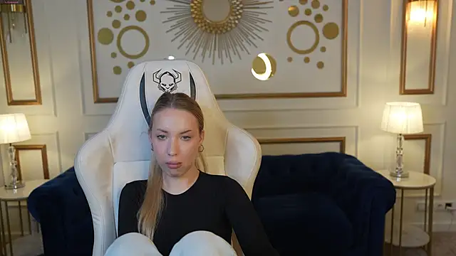 Snapshot of Linda054 chatting on September 2025 07:11:02 AM Linda054 online show from September 2025 07:11:02 AM